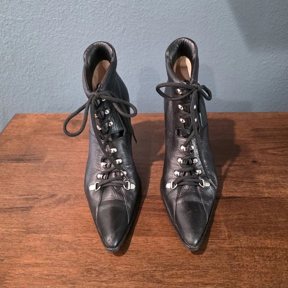 MICHAEL KORS Pebbled Leather Lace-Up Heeled Bootie Pointed 8 Black Witchy Goth